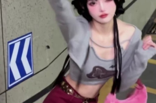 网红小马云成年即曝恋情绯闻女友直播间否认剧本炒作